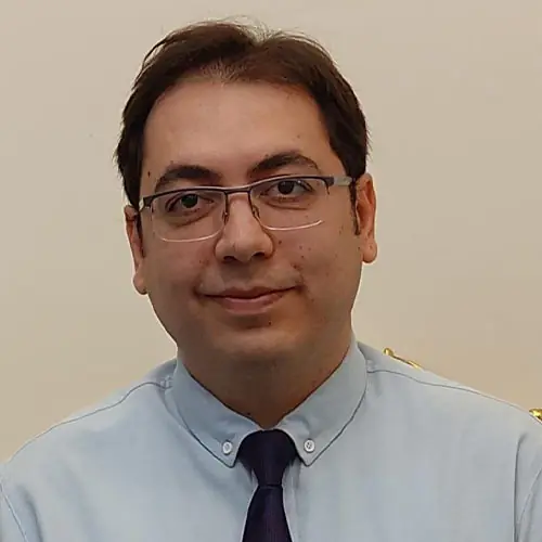 فرهاد نابغی